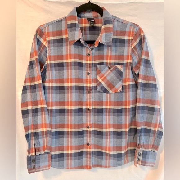 Patagonia Tops - Women’s Patagonia Multicolor Plaid Shirt